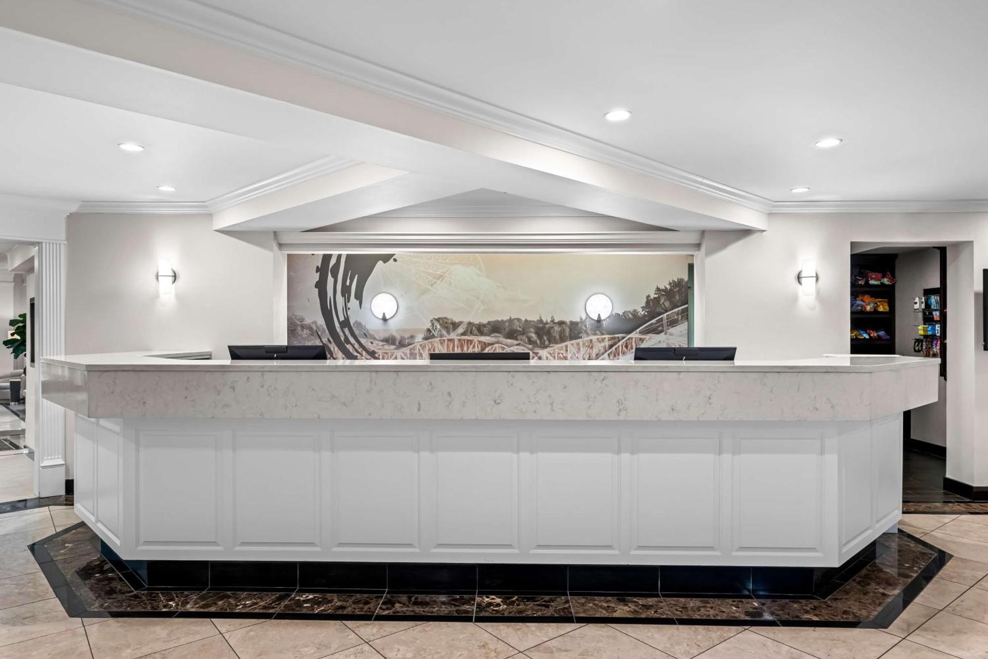 Best Western Plus Puyallup Hotel Ngoại thất bức ảnh