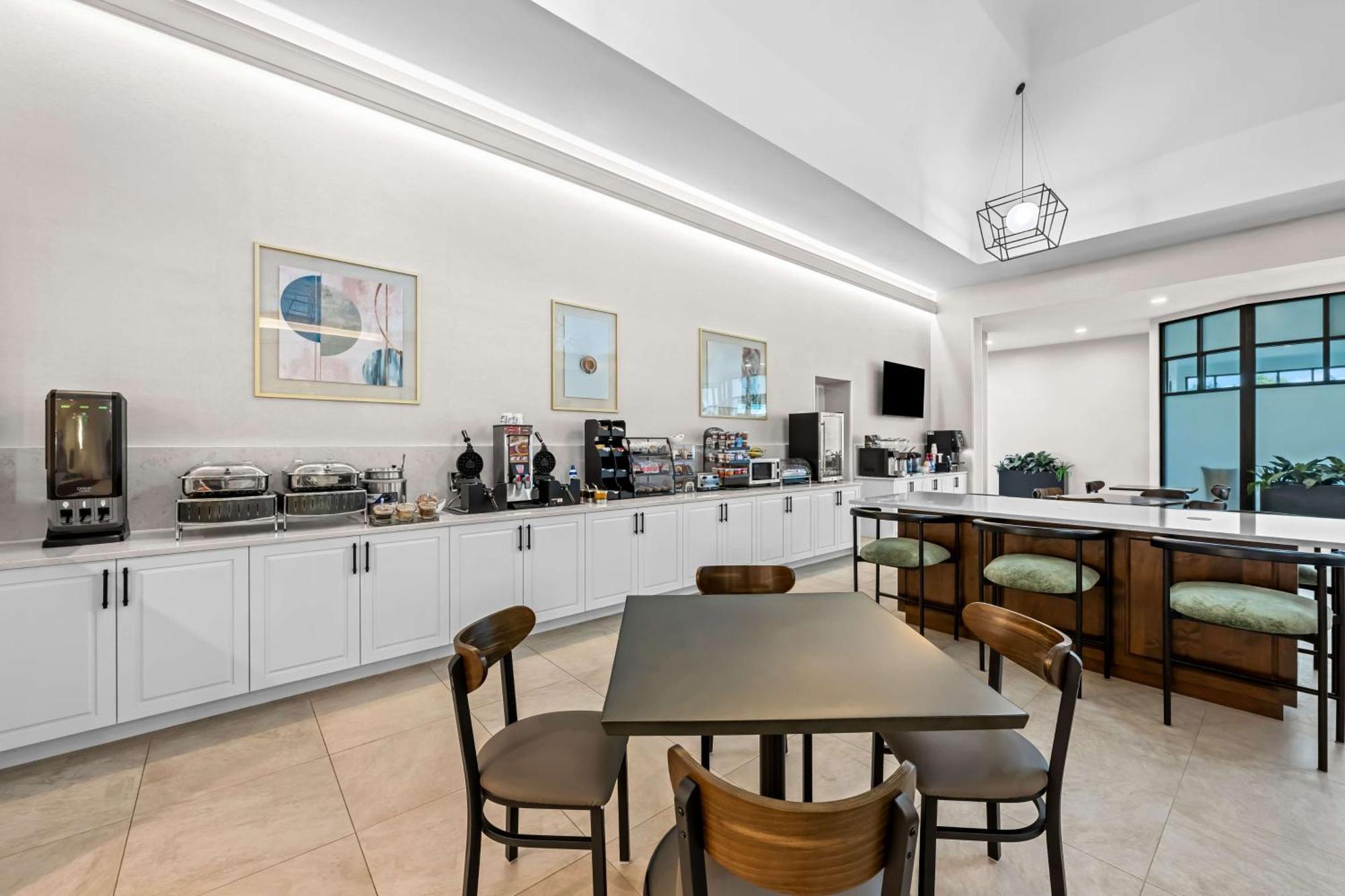 Best Western Plus Puyallup Hotel Ngoại thất bức ảnh