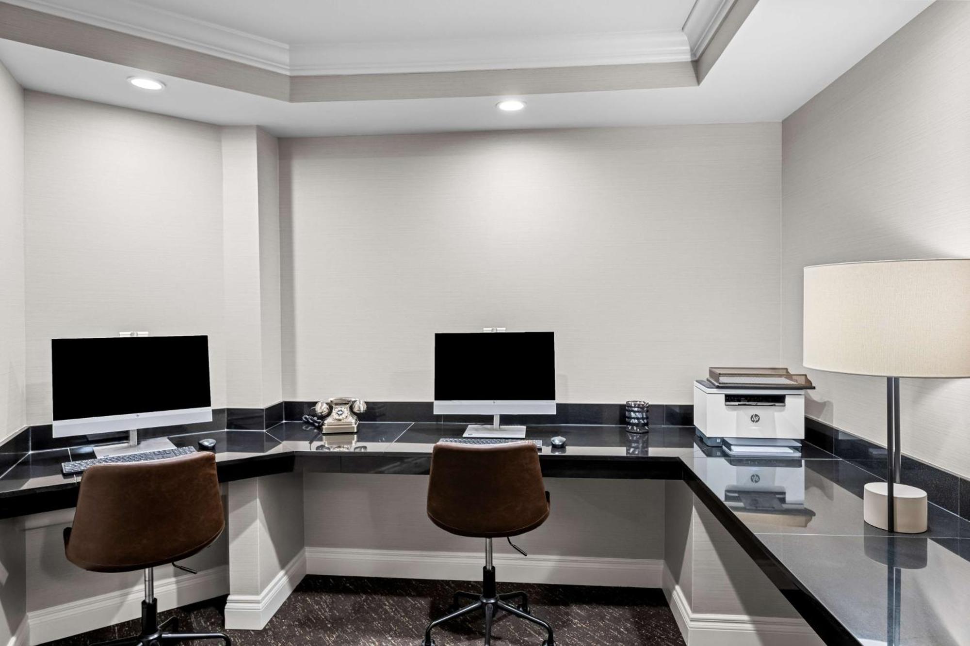 Best Western Plus Puyallup Hotel Ngoại thất bức ảnh