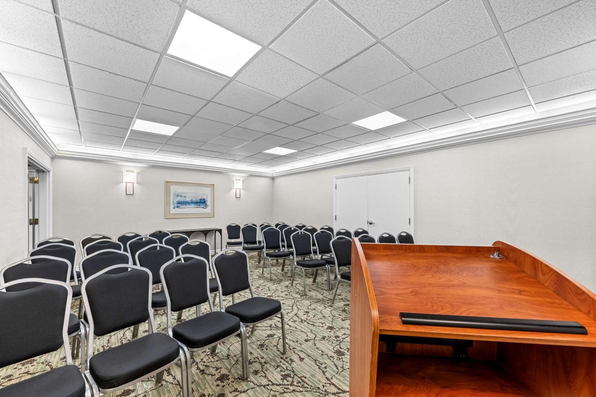Best Western Plus Puyallup Hotel Ngoại thất bức ảnh